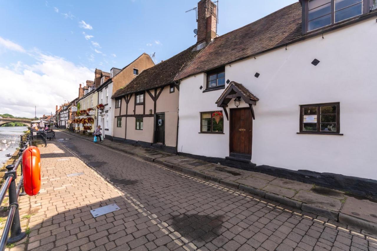 Bewdley River Cottage - Free Private Gated Parking For 2 Cars - River Front Location Exterior photo