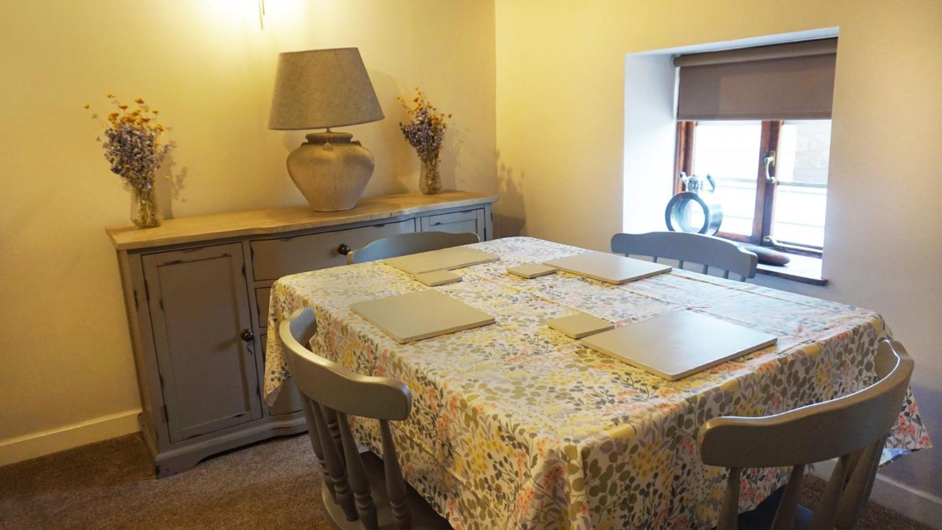 Bewdley River Cottage - Free Private Gated Parking For 2 Cars - River Front Location Exterior photo